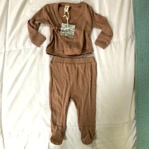 Kate Quinn NWT Baby Outfit Footed With Hat